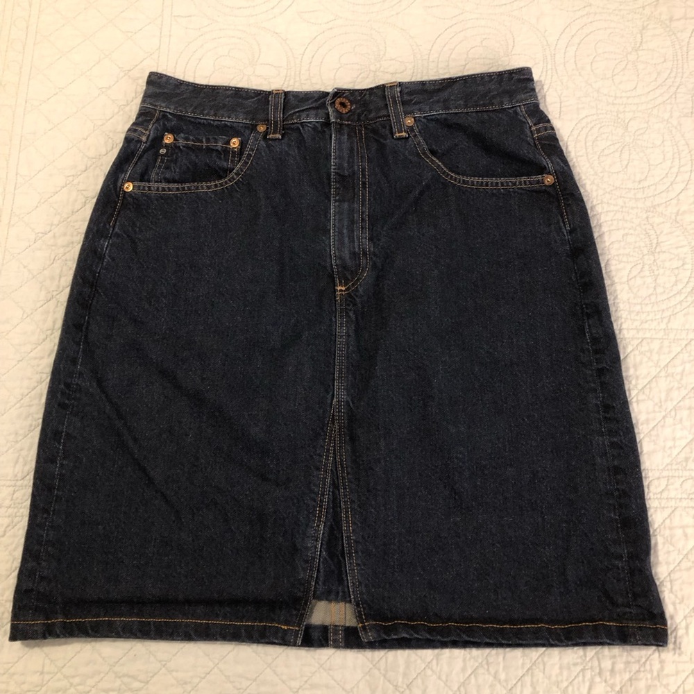 AG Haruko Vintage denim skirt. Size 10-12.